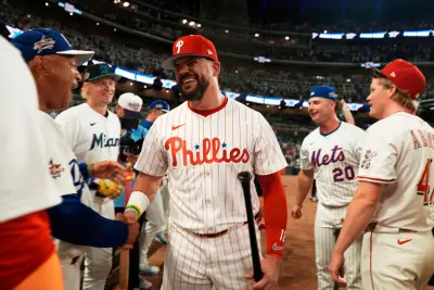 Kyle Schwarber the NL hero in unlikely All-Star Game ending