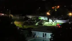 Small plane crashes in Pembroke Pines neighborhood, prompts road closure; 4 transported for minor injuries